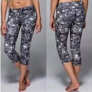 Lululemon Wunder Under Crop Full-On Luxtreme RARE sold out color size 10 EUC